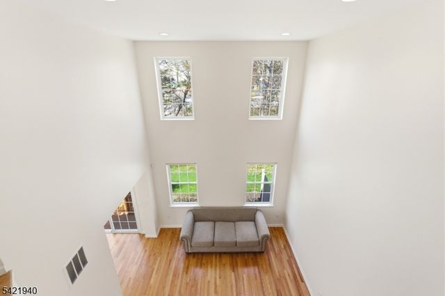 1306 Fir Ct, Franklin Twp., NJ 08873