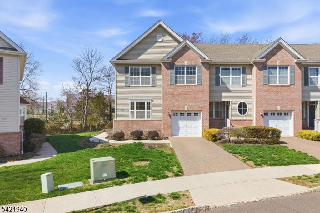 1306 Fir Ct, Franklin Twp., NJ 08873