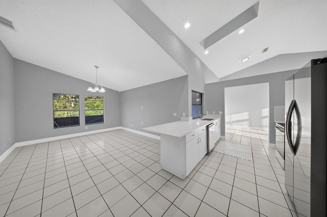 4802 Sunset Boulevard, Fort Pierce, FL 34982