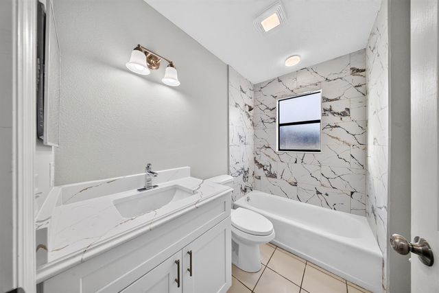 4802 Sunset Boulevard, Fort Pierce, FL 34982