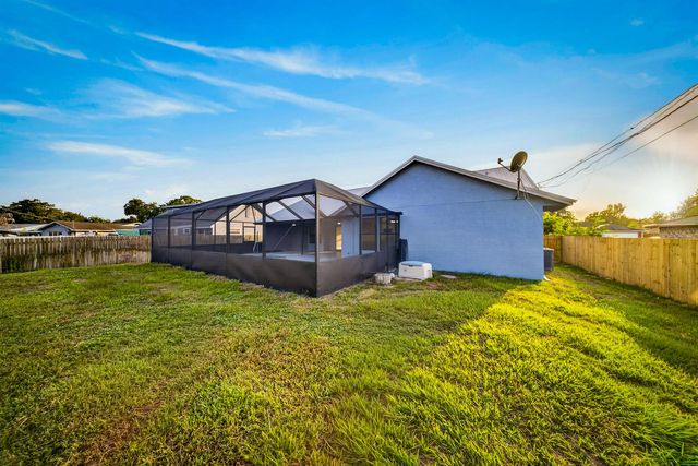 4802 Sunset Boulevard, Fort Pierce, FL 34982