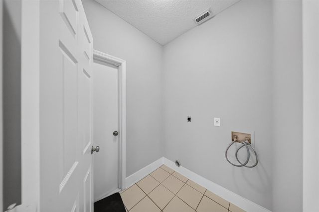 4802 Sunset Boulevard, Fort Pierce, FL 34982