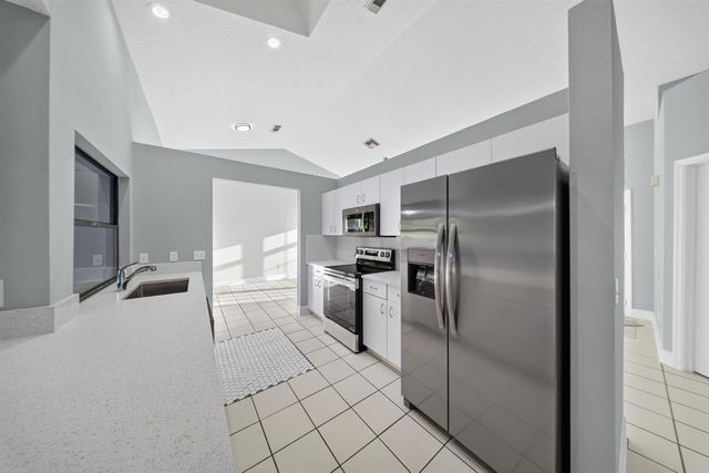 4802 Sunset Boulevard, Fort Pierce, FL 34982