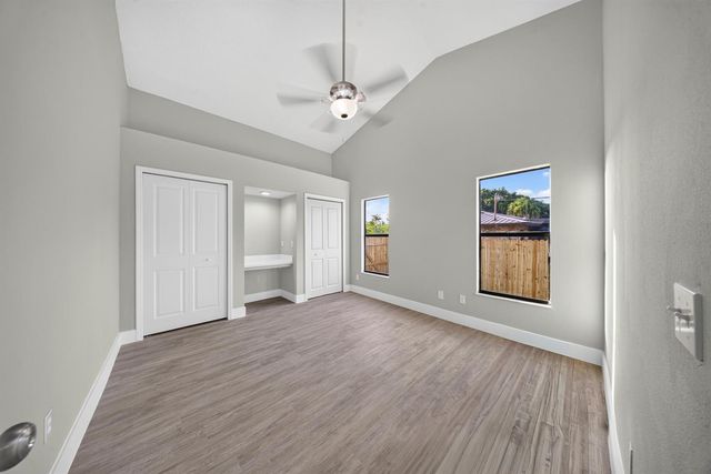4802 Sunset Boulevard, Fort Pierce, FL 34982