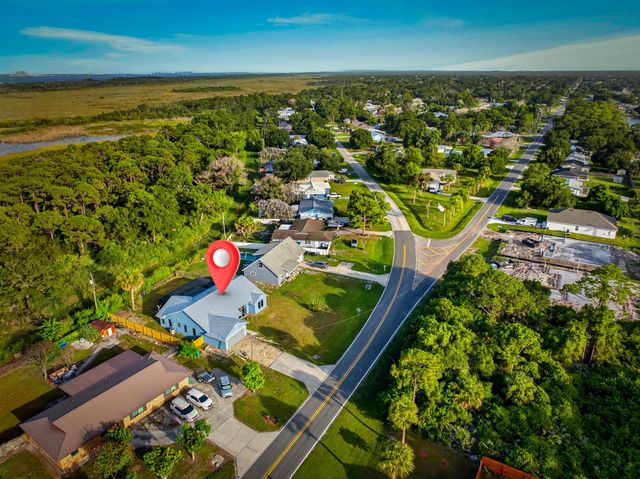 4802 Sunset Boulevard, Fort Pierce, FL 34982