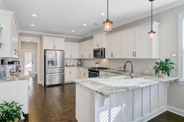 1056 Oak Bluff Avenue, Charleston, SC 29492