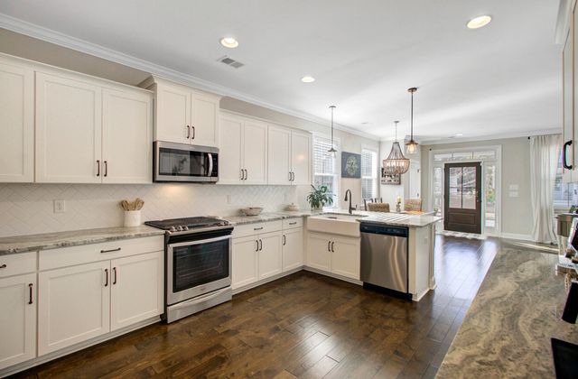 1056 Oak Bluff Avenue, Charleston, SC 29492