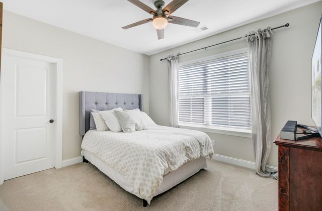 1056 Oak Bluff Avenue, Charleston, SC 29492