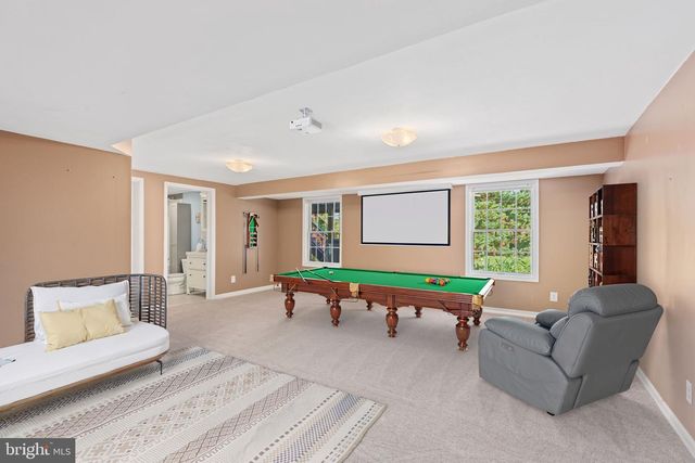 6581 SWEETBRIAR LN, Zionsville, PA 18092