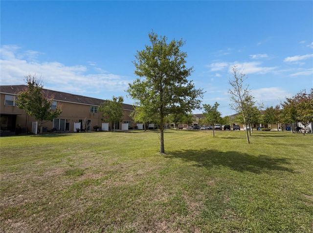 7070 WOODCHASE GLEN DRIVE, Riverview, FL 33578