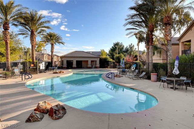 6745 Caporetto Lane 102, North Las Vegas, NV 89084