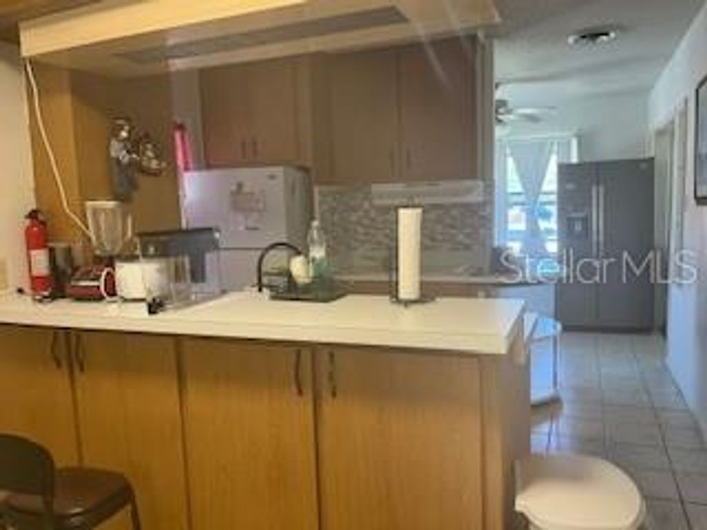 Image 4 of property listing at Address unavailable.