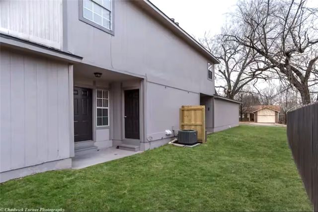 106 NW Park Street D, Bentonville, AR 72712