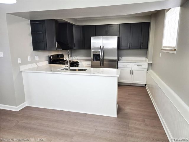 29600 Pickford Street, Livonia, MI 48152