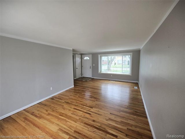 29600 Pickford Street, Livonia, MI 48152