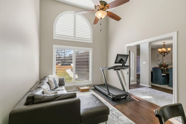 2 Villas Ways Drive, Conroe, TX 77356