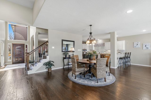 2 Villas Ways Drive, Conroe, TX 77356