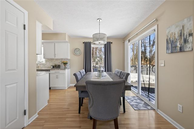 1059 Fawn Wood Drive, Webster, NY 14580