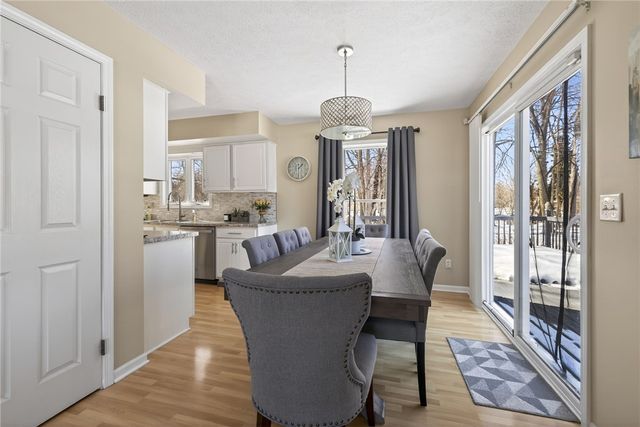 1059 Fawn Wood Drive, Webster, NY 14580