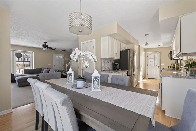 1059 Fawn Wood Drive, Webster, NY 14580