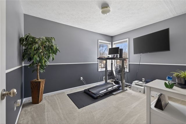 1059 Fawn Wood Drive, Webster, NY 14580