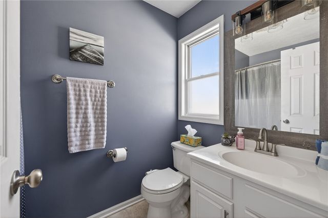 1059 Fawn Wood Drive, Webster, NY 14580