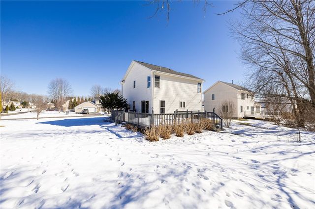 1059 Fawn Wood Drive, Webster, NY 14580