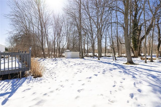 1059 Fawn Wood Drive, Webster, NY 14580