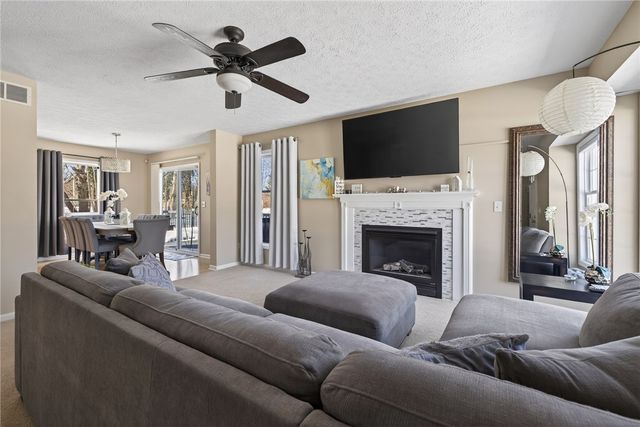 1059 Fawn Wood Drive, Webster, NY 14580