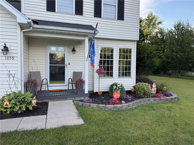 1059 Fawn Wood Drive, Webster, NY 14580