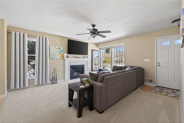 1059 Fawn Wood Drive, Webster, NY 14580