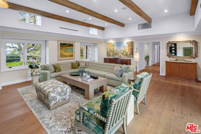 4621 Balboa Avenue, Encino, CA 91316