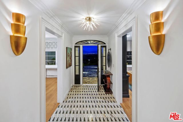 4621 Balboa Avenue, Encino, CA 91316