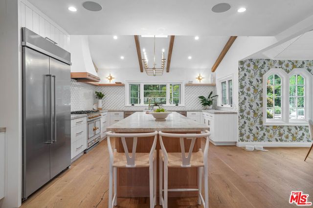 4621 Balboa Avenue, Encino, CA 91316