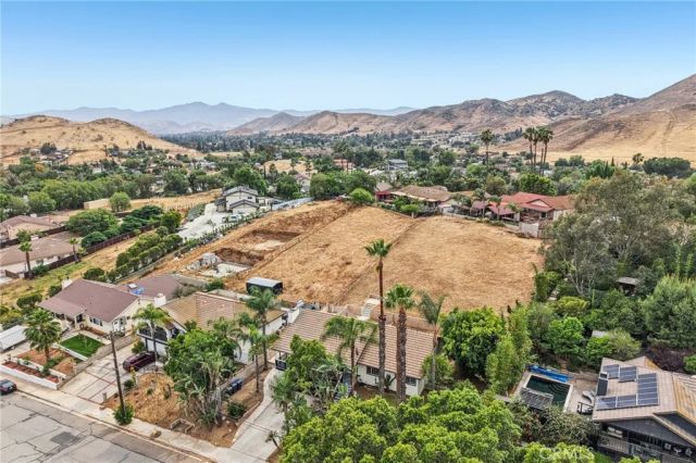 6770 Sandy Lane, Riverside, CA 92505