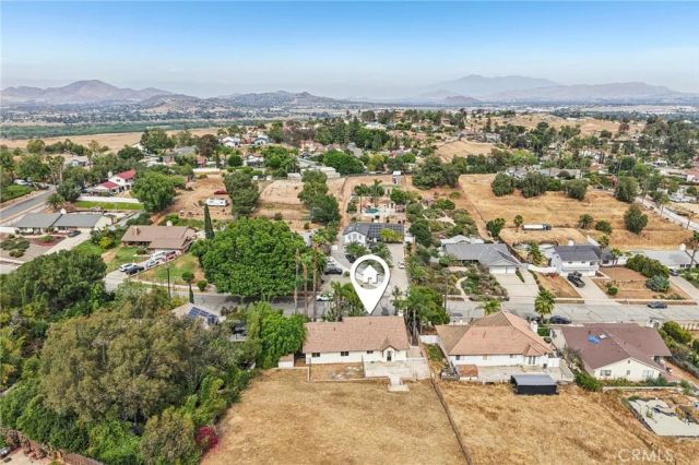6770 Sandy Lane, Riverside, CA 92505