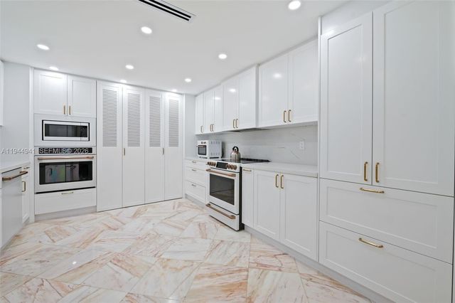 10155 Collins Ave 604, Bal Harbour, FL 33154