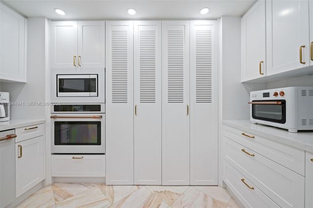 10155 Collins Ave 604, Bal Harbour, FL 33154