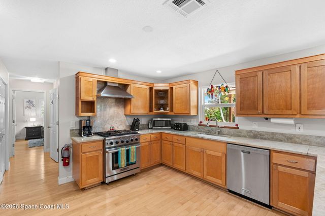 405 5th Avenue, Melbourne Beach, FL 32951