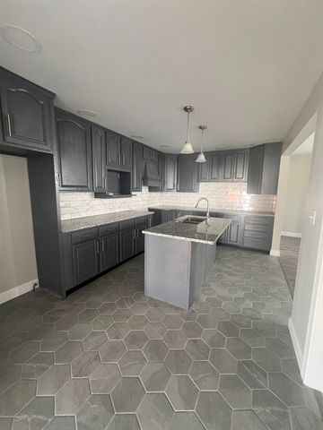 1525 S 6th Street, Ironton, OH 45638