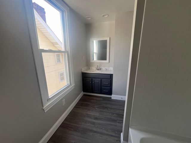 1525 S 6th Street, Ironton, OH 45638