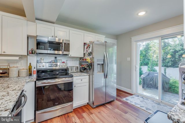 221 FOREST AVE, Medford, NJ 08055