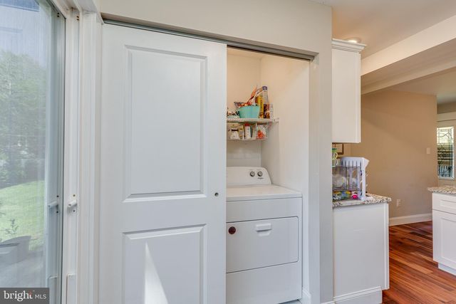 221 FOREST AVE, Medford, NJ 08055
