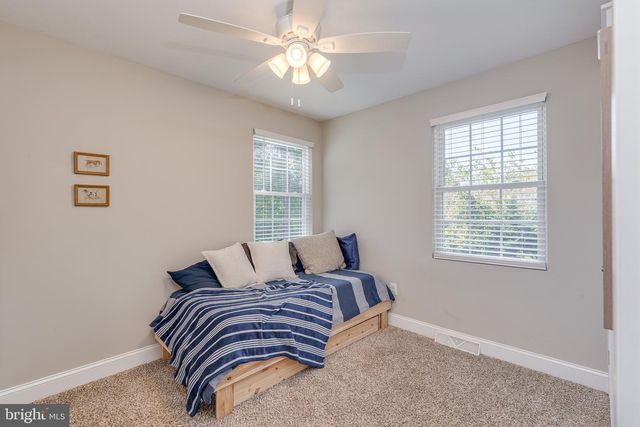 221 FOREST AVE, Medford, NJ 08055