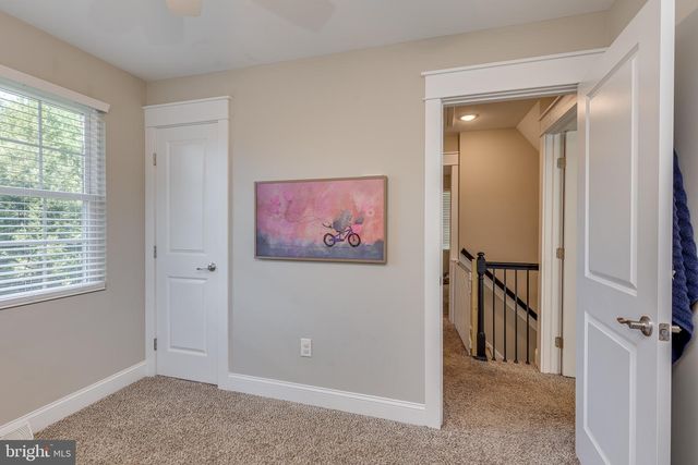 221 FOREST AVE, Medford, NJ 08055
