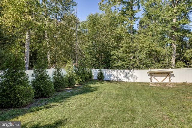 221 FOREST AVE, Medford, NJ 08055