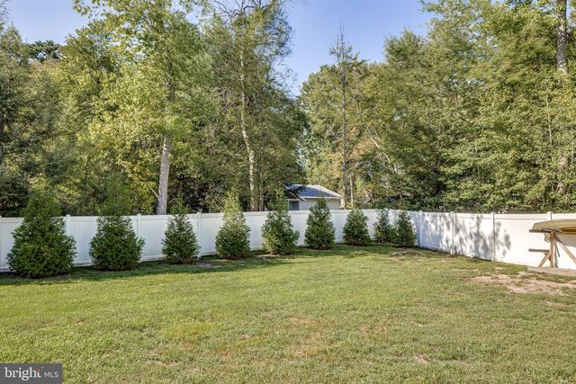 221 FOREST AVE, Medford, NJ 08055