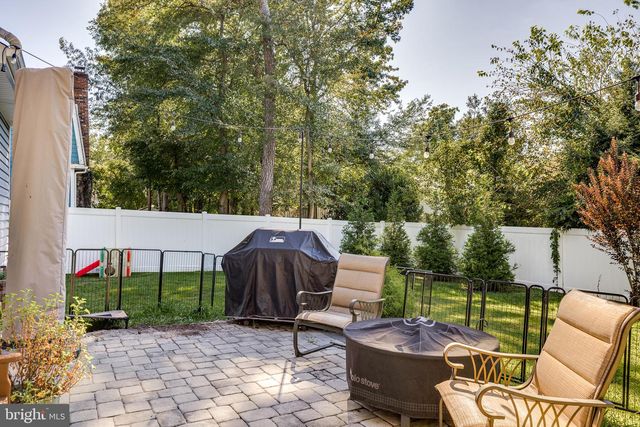 221 FOREST AVE, Medford, NJ 08055