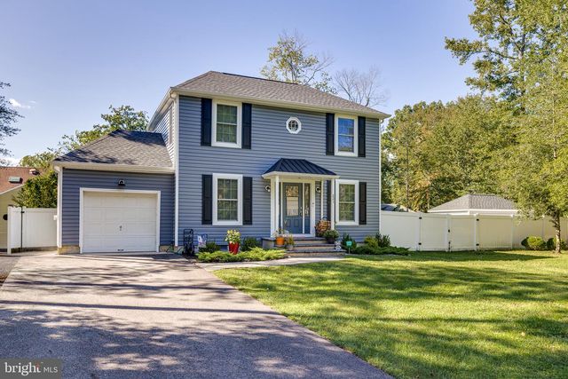 221 FOREST AVE, Medford, NJ 08055