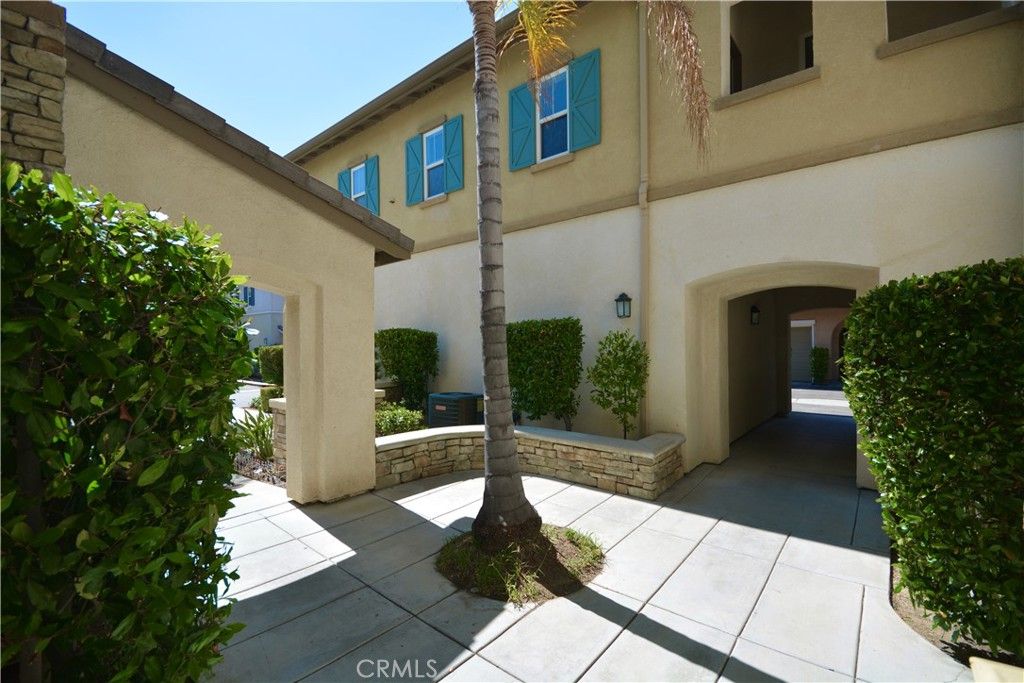 Image 20 of property listing at 26520 Arboretum Way 1907, Murrieta, CA 92563